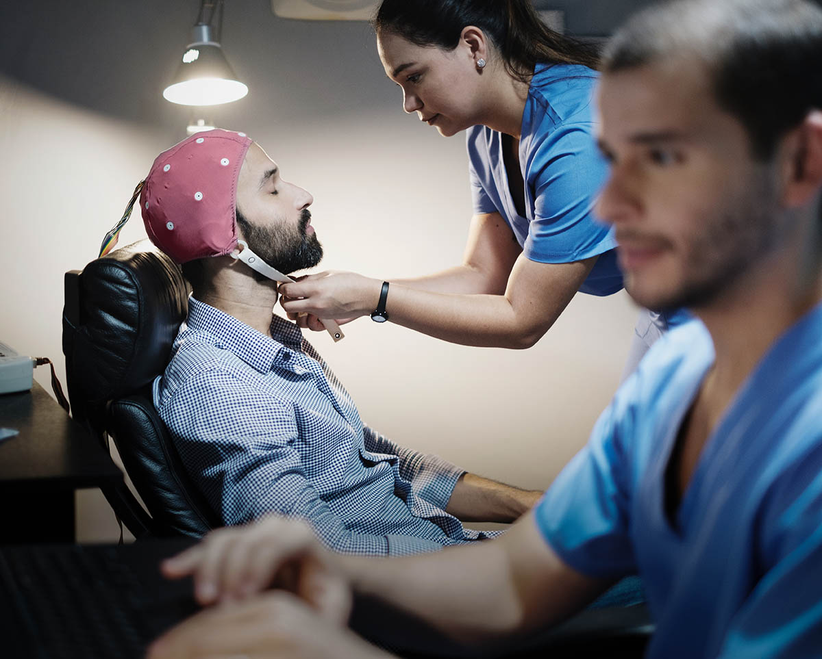 How Neurofeedback Therapy Helps with Mental Health Disorders